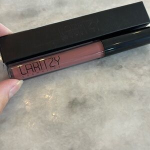 Laritzy Lip Gloss